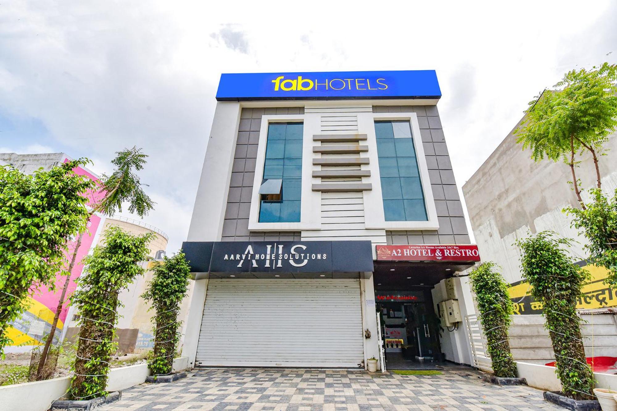 Fabexpress A2 And Restro Hotel Indore Bagian luar foto